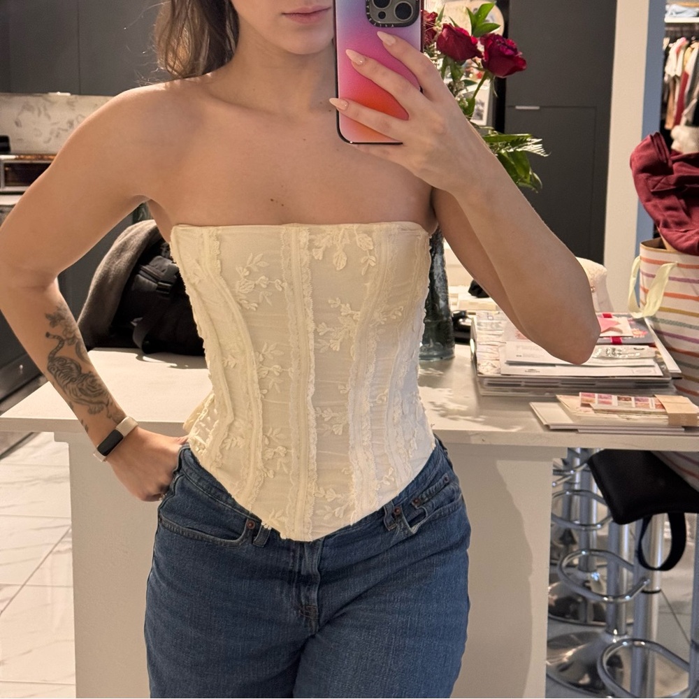 ❌SOLD❌ House of CB Dakota Vintage Ivory Embroidered Strapless Corset - Picture 11 of 13